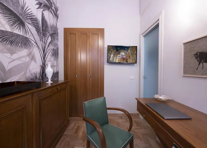 Maison Et Lorangerie Рим